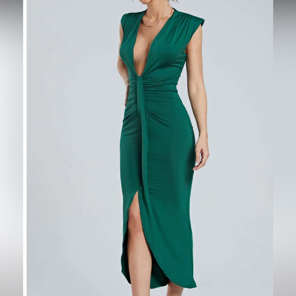 Green Deep V-neck Sleeveless Midi Dress